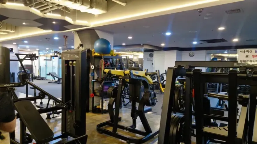 양천구 PT 후기: 이명훈 트레이너와 함께한 8회차 스쿼트 집중 레슨 — 사진 1