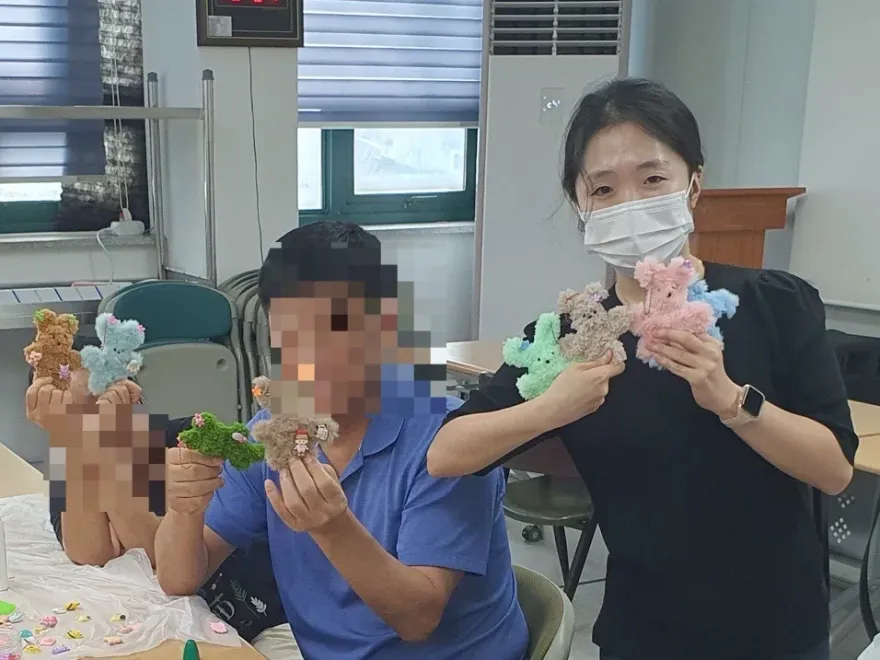 모루인형 키링 만들기 출강 후기: 단체 공예 수업 추천 이유 — 사진 7