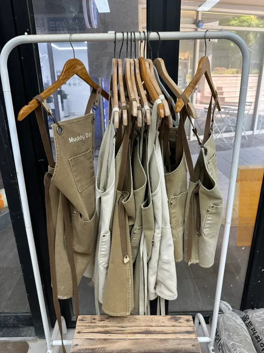 인천 송도 도자기 공방, 아이 손발 도장 접시 체험 후기 — 사진 4